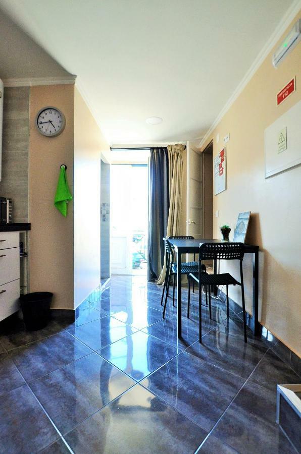 Suites & Apartments - Dp Setubal Luaran gambar