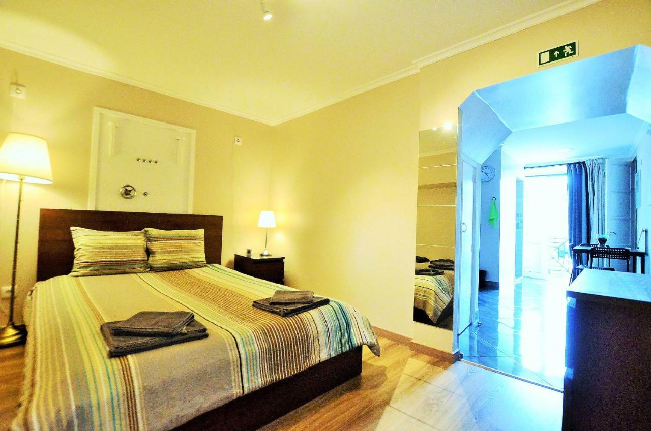 Suites & Apartments - Dp Setubal Luaran gambar