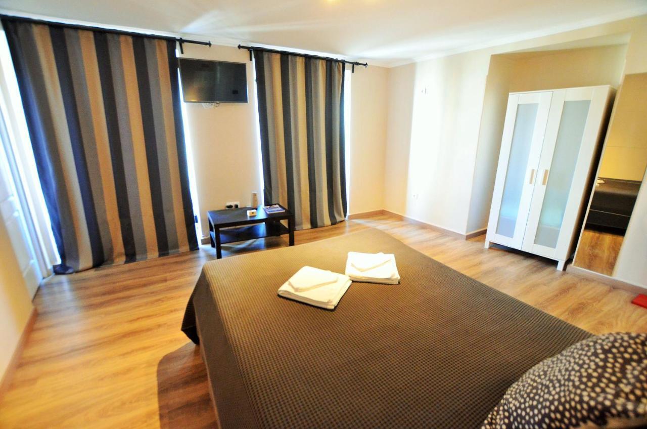 Suites & Apartments - Dp Setubal Luaran gambar